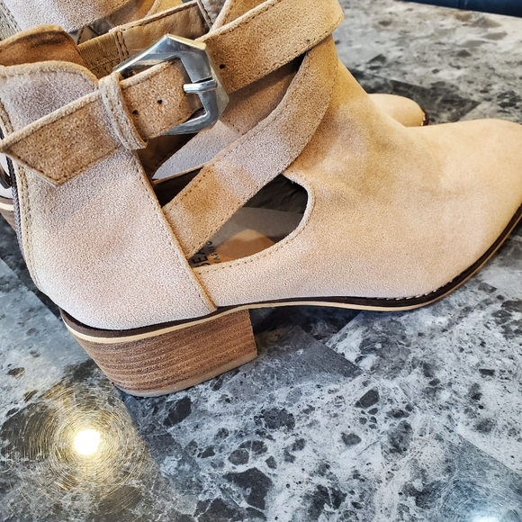 Beast Fashion heel booties - Picture 5 of 8